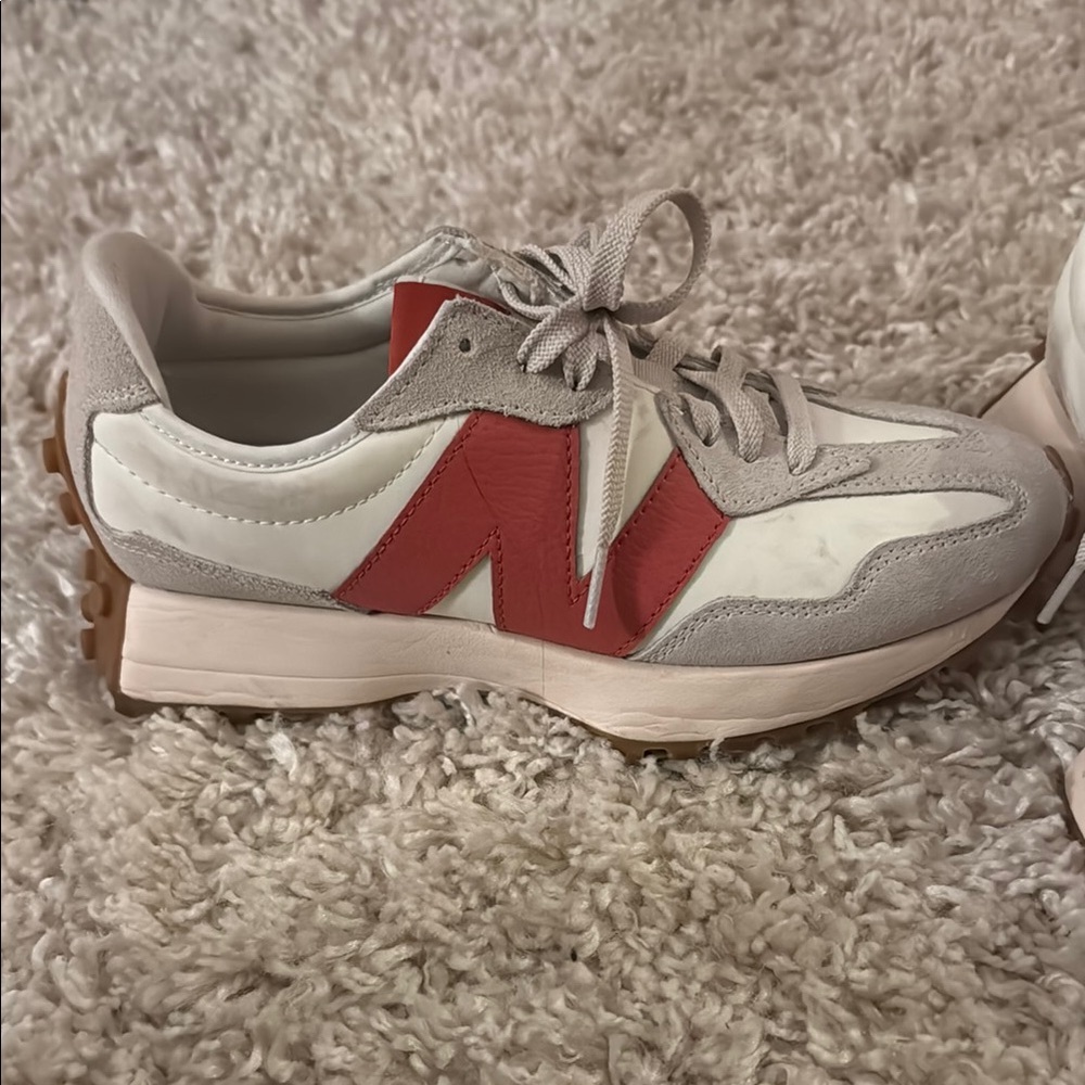 New Balance Red and Gray Sneakers with Retro Design and Suede Mesh